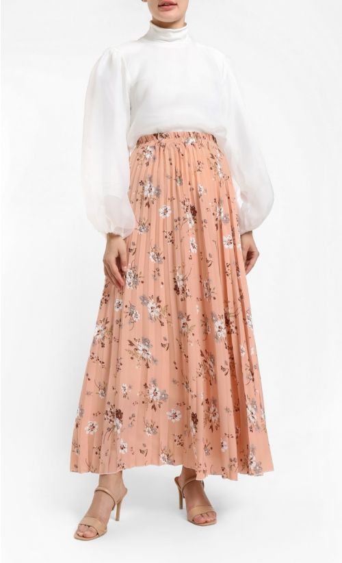 Raysaa Pleated Skirt in Peach – AINAHARIZ KUALA LUMPUR