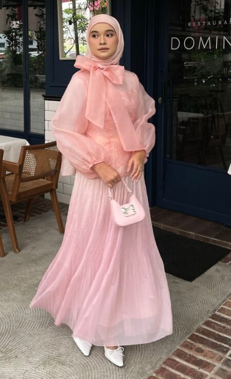 Ombre Pleated Skirt In Pink