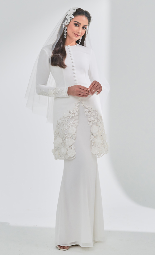 Julia Kebaya In Offwhite AINAHARIZ KUALA LUMPUR
