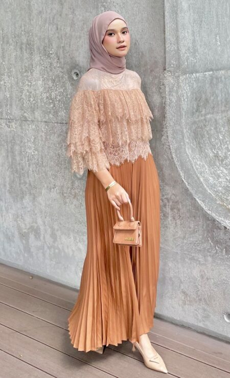 Azura Pleated Skirt In Caramel Brown