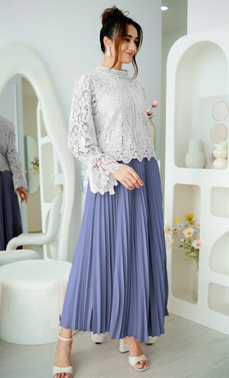 Azura Pleated Skirt In Dusty Blue