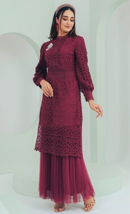 NEW EDITION Lacey Midi Top In Maroon