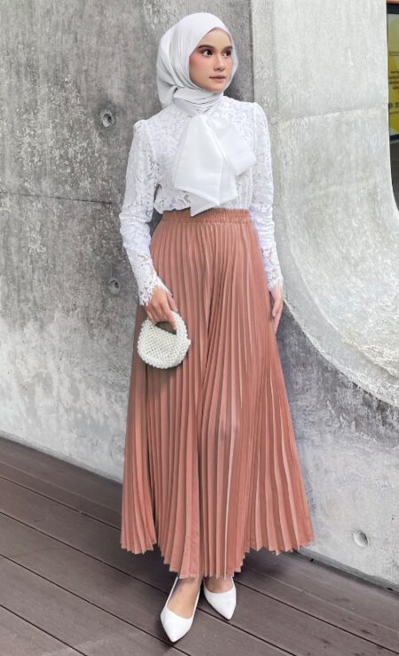 Azura Pleated Skirt In Dark Caramel Brown
