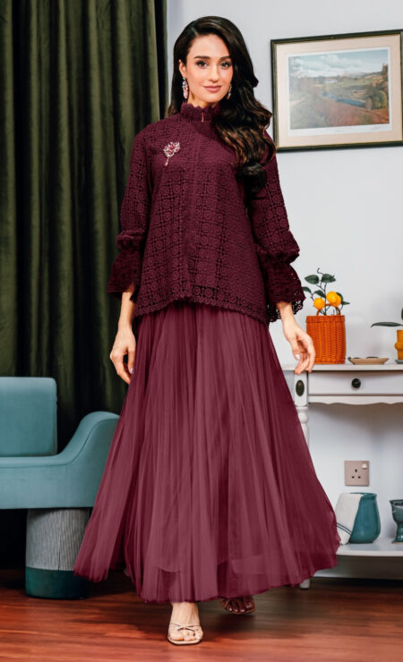LEBARAN 2025 Alisa Lace Top In Maroon