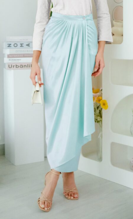 Hanna Pareo Skirt In Baby Blue