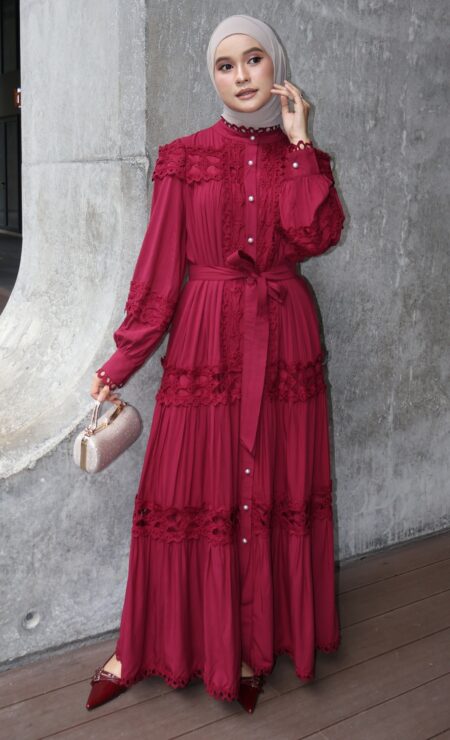 Ivy Cotton Dress in Maroon