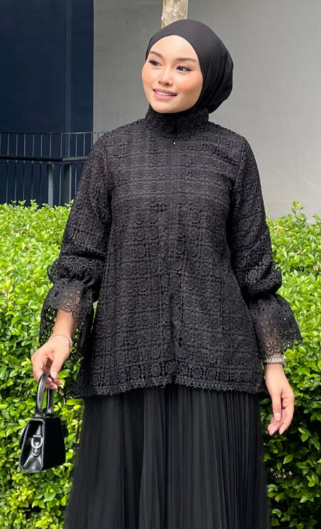 LEBARAN 2025 Alisa Lace Top In Black