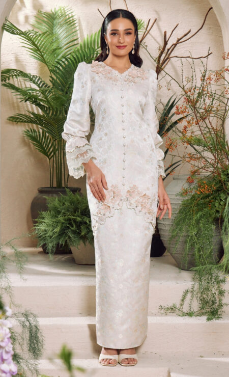 LEBARAN 2026 Dian Long Kurung In Ivory