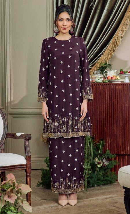 LEBARAN 2026 Salma Kurung Pahang In Dark Midnight Plum