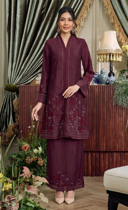 LEBARAN 2026 Afira Kebarung In Burgundy Maroon