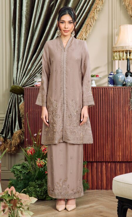 LEBARAN 2026 Afira Kebarung In Milo Brown