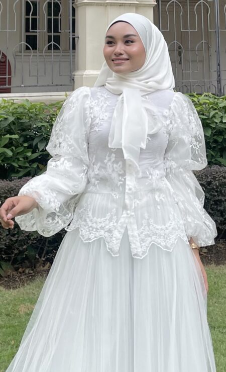 Ribbon Puff Lacey Top In White